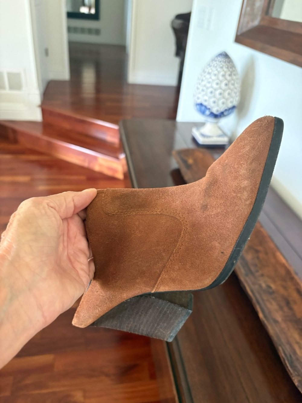 Donald Pliner/8/ suede brown mules with tapered toe 2 1/2 inch heel - Picture 4 of 4